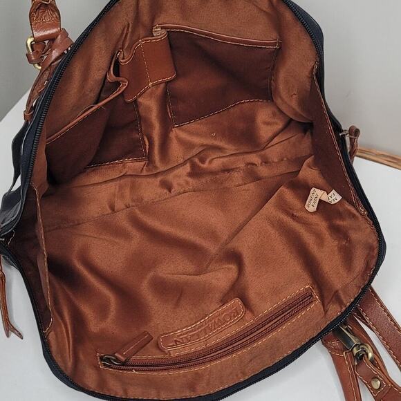 Rowallan Navy blue handbag with a removable strap. - Picture 7 of 7